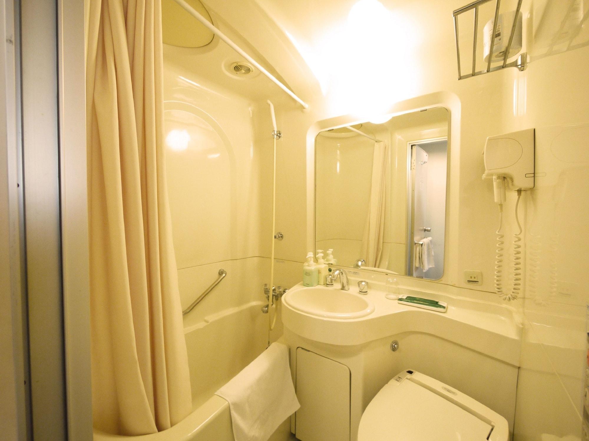 Hotel Route-inn Court Kofu Isawa 3*