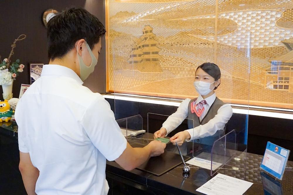 Hotel Route-inn Court Kofu Isawa 3*